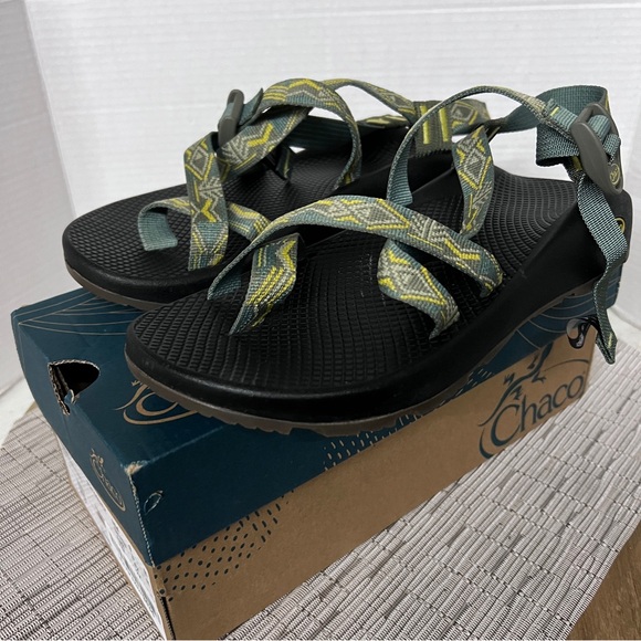 Chaco Z2 Classic Adjustable Web Strap Toe Loop No Slip Athletic Sandal Men's 9 - Picture 1 of 11